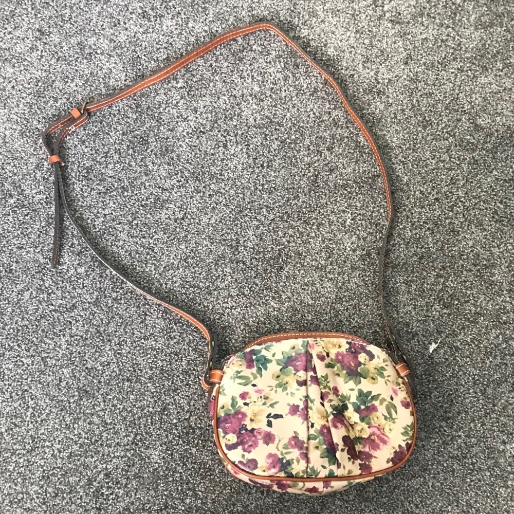 Patricia Nash genuine leather purse